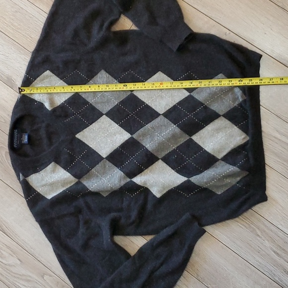 Hathaway Platinum Cashmere Argyle Sweater - Picture 6 of 10